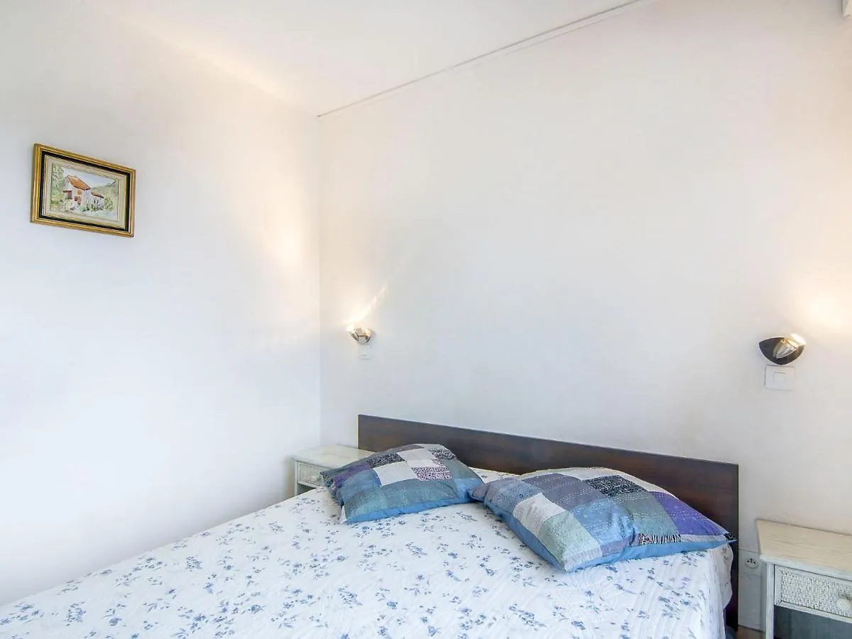 Apartment Eden Parc-4 By Interhome 圣特罗佩 法国